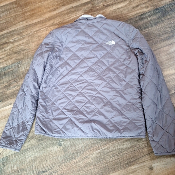 North Face Gray/Purple Lightweight Quilt Puffer Jacket Size Small - Picture 9 of 13